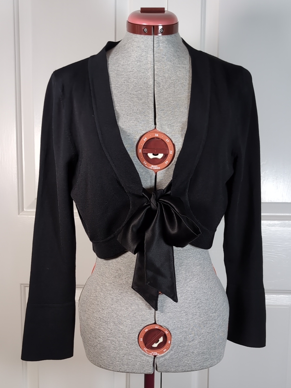 Vintage DD Collection Black Cropped Tie Front Bolero Shrug Cardigan Jacket Top